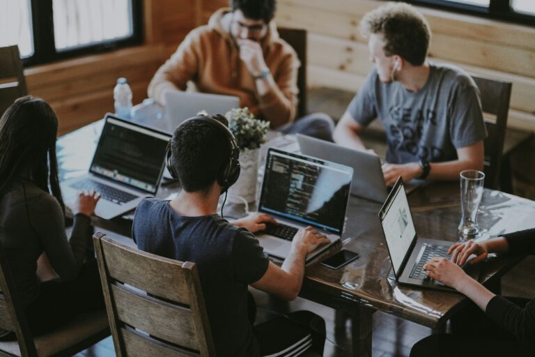 How to Choose the Right Web Designer for Your Small Business in 2026
