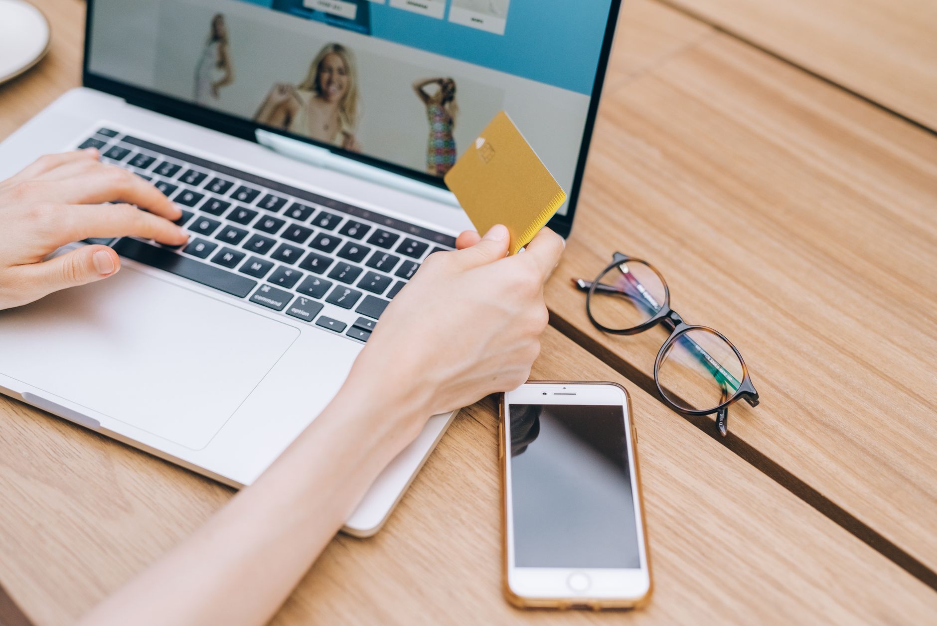 Customer completing mobile ecommerce checkout on smartphone
