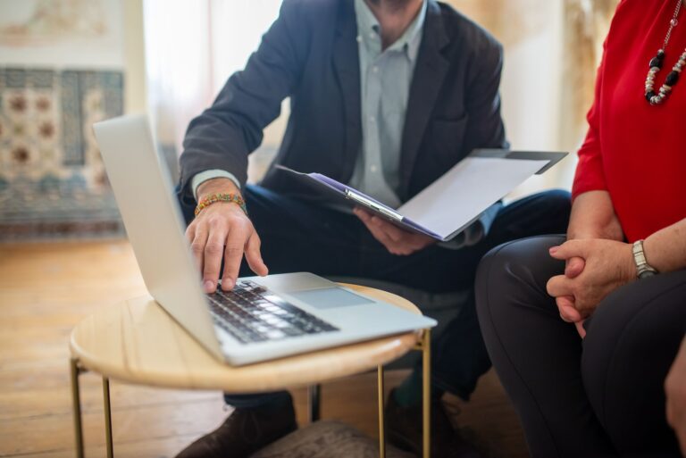 How to Brief a Web Designer: Everything Small Business Owners Need to Know