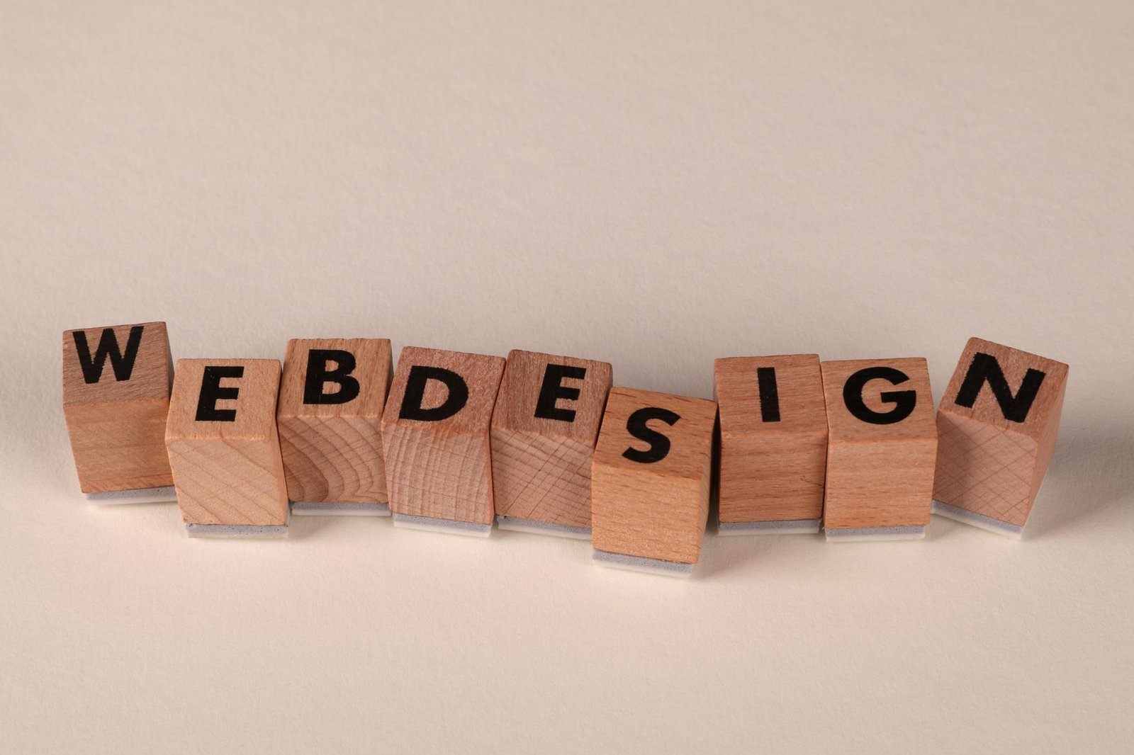 Bold typography as a 2026 web design trend