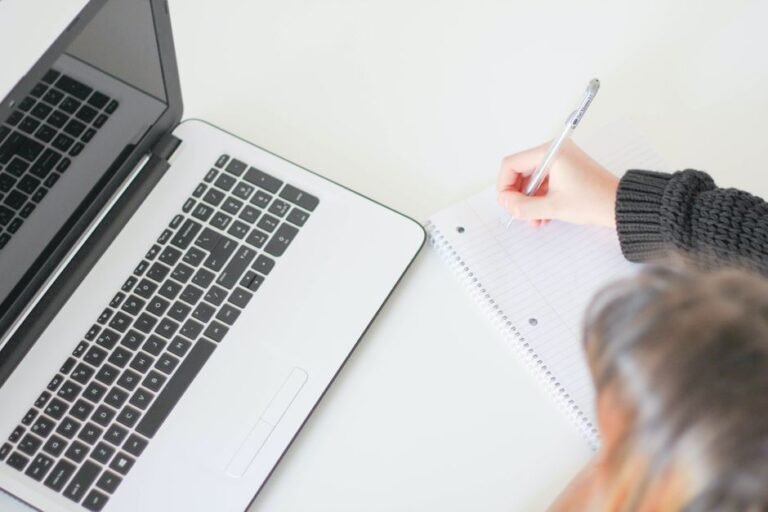 Headlines and CTAs That Convert (2026)
